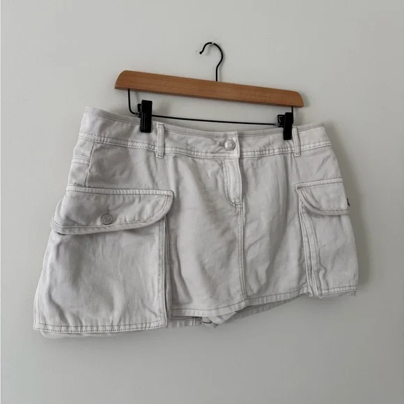 GARAGE | Mid-Rise Mini Cargo Skort (size large) - Picture 6 of 8